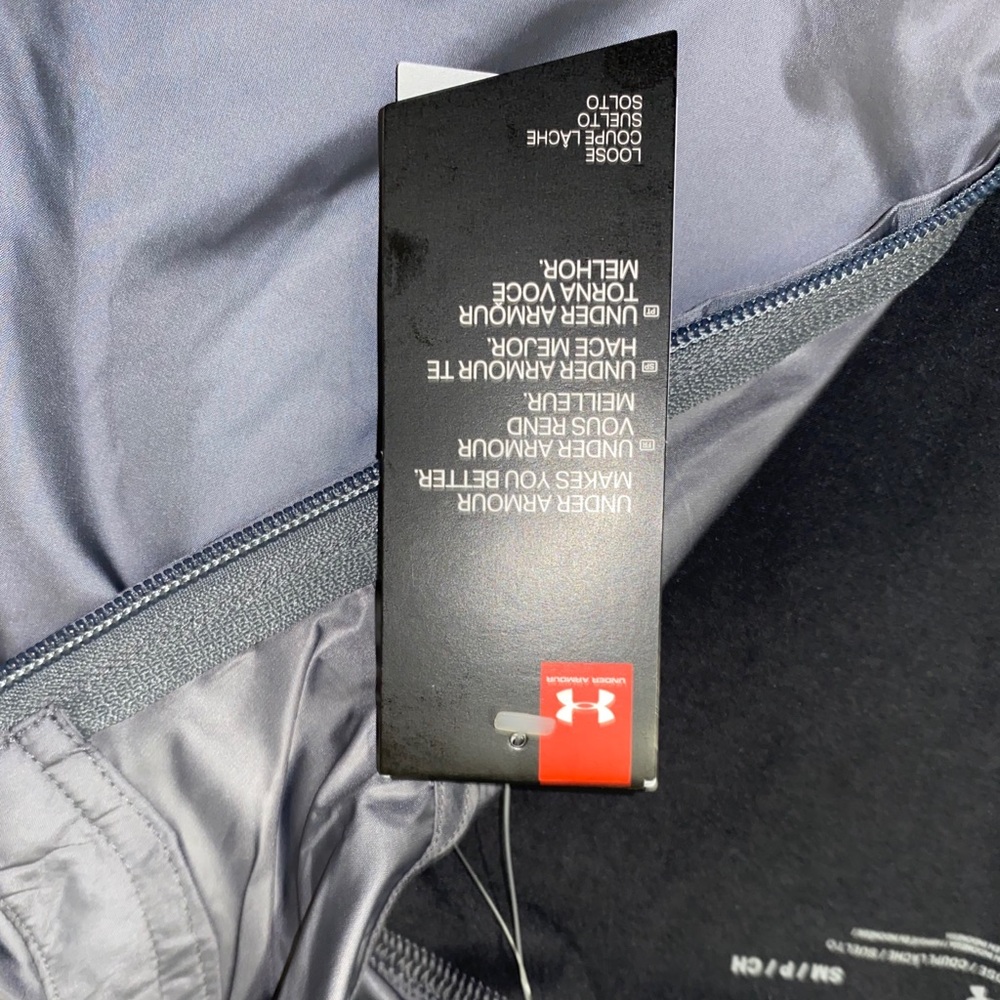 Men's UA Sportstyle Woven 1/2 Zip - Picture 5 of 5